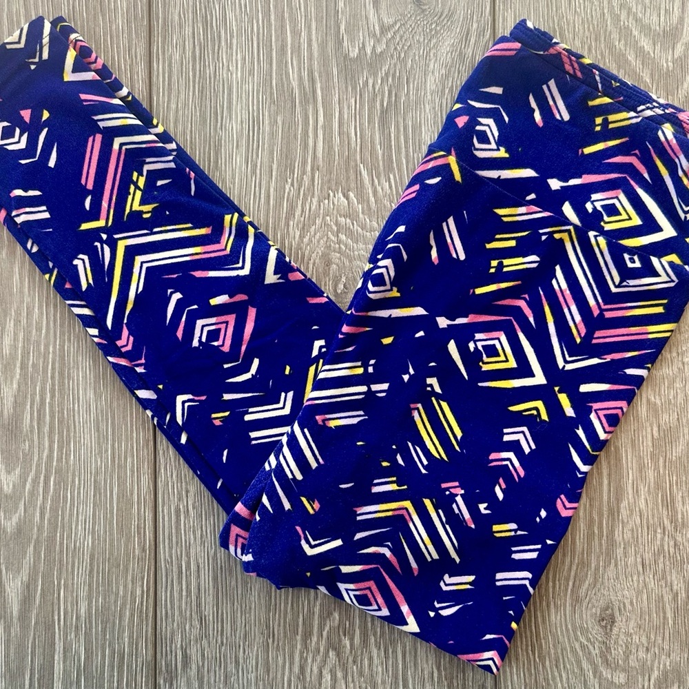 LulaRoe leggings OS - LuLa is known for their butter soft leggings!!
